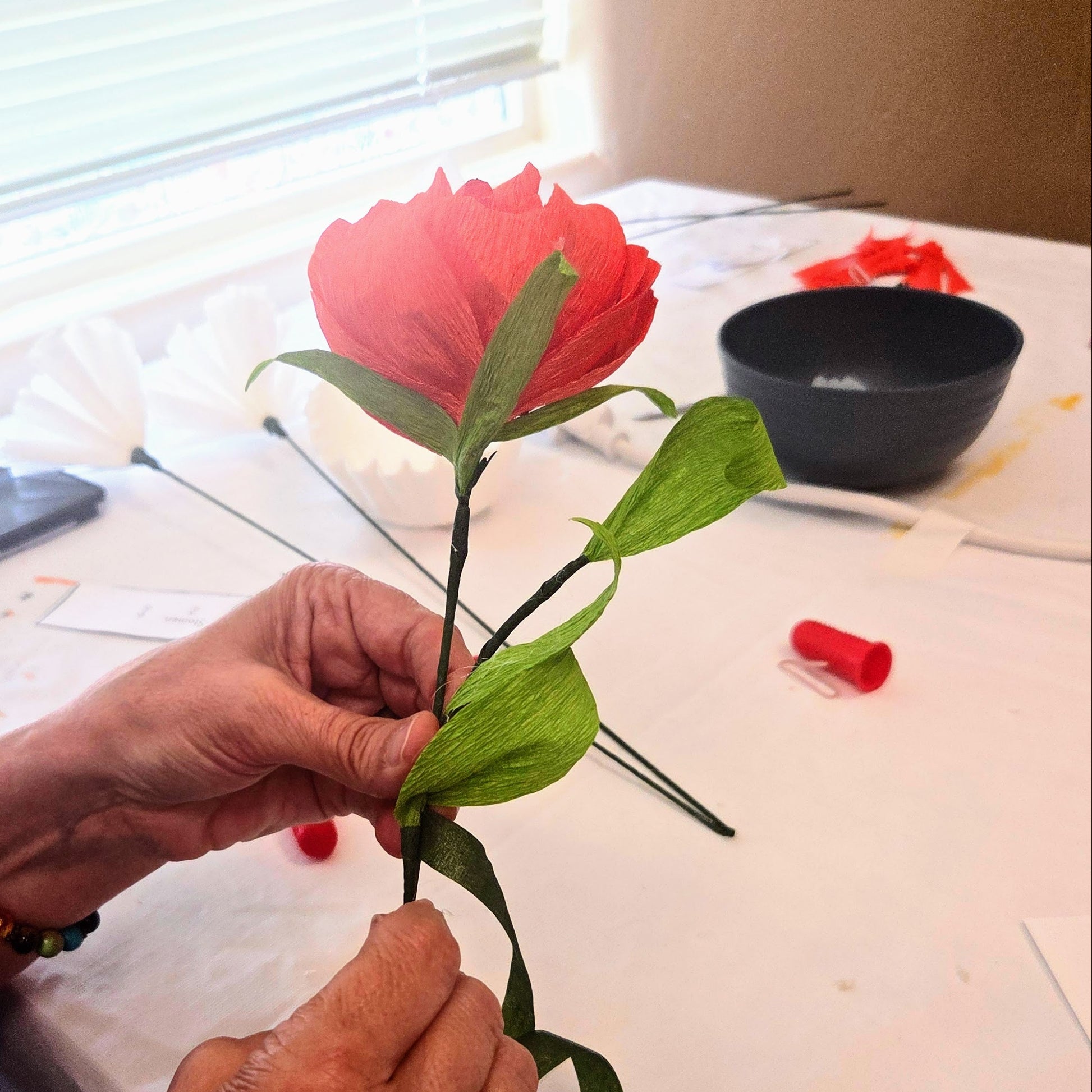 how to make paper flowers