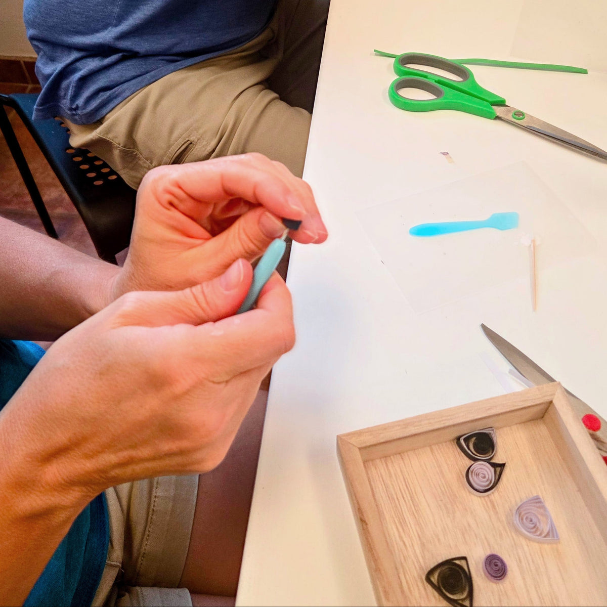 paper crafting quilling class