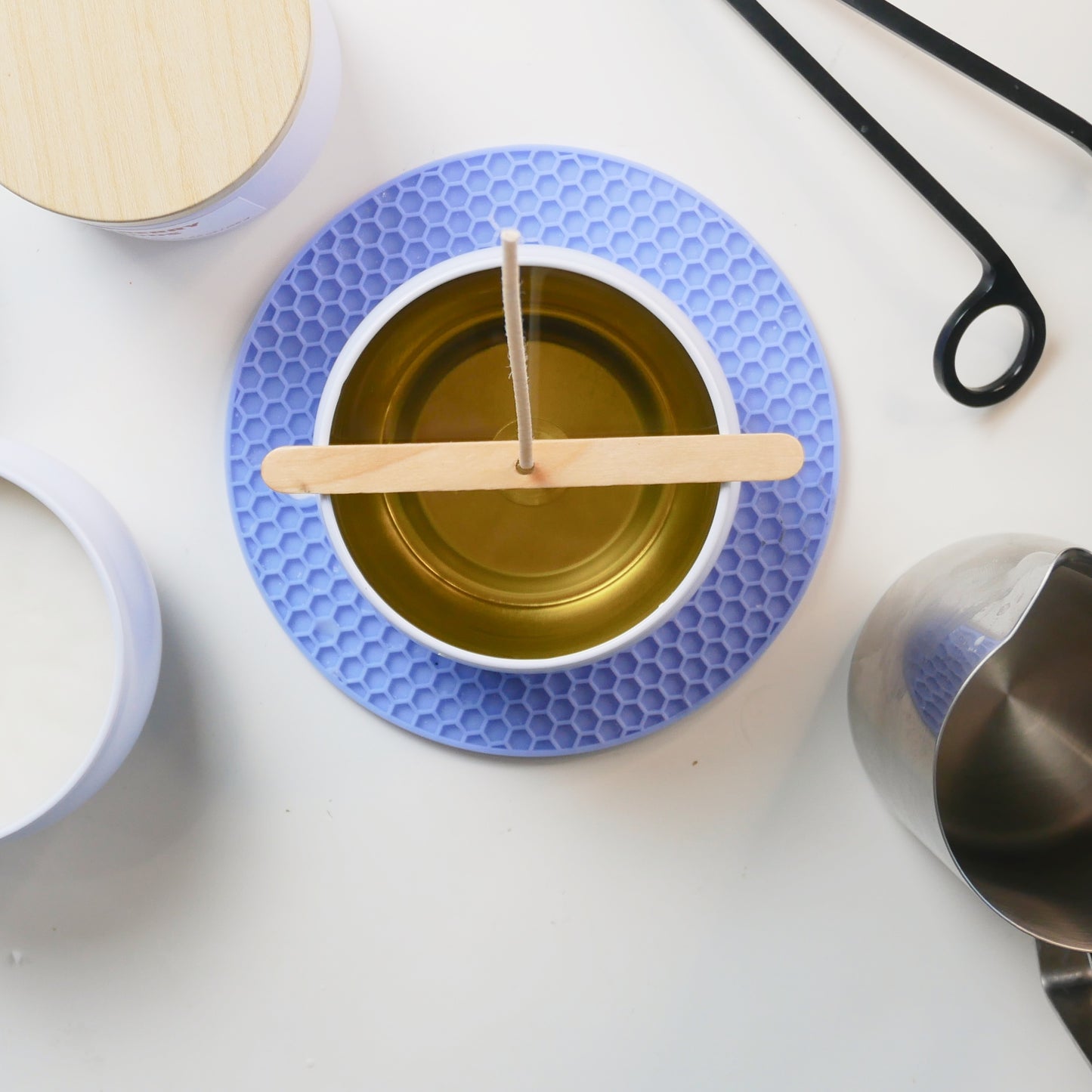 [Virtual] Seasonal Soy Wax Candle Making Class