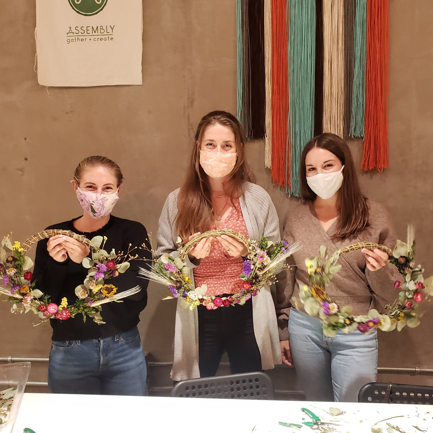 [Virtual] Dried Flower Wreath Making Class