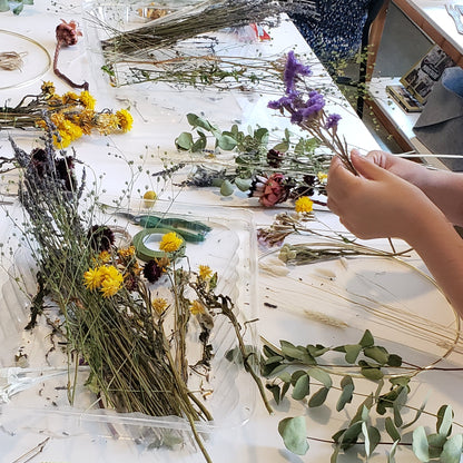 [Virtual] Dried Flower Wreath Making Class