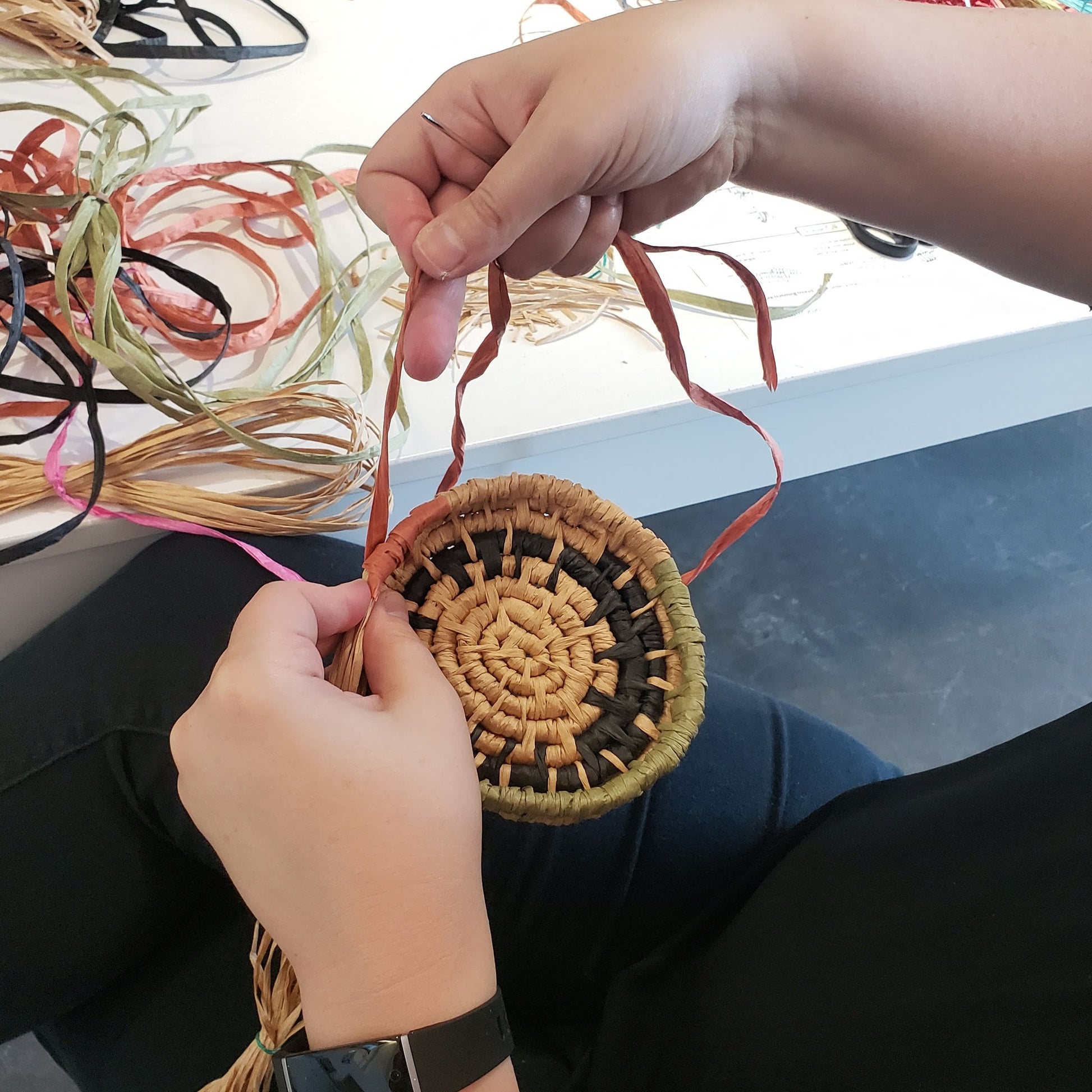 basket weaving raffia class