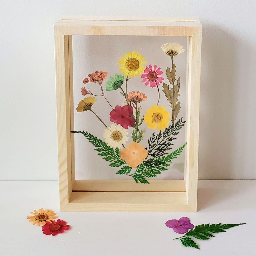 Pressed Flower Collage Workshop – Assembly: gather + create